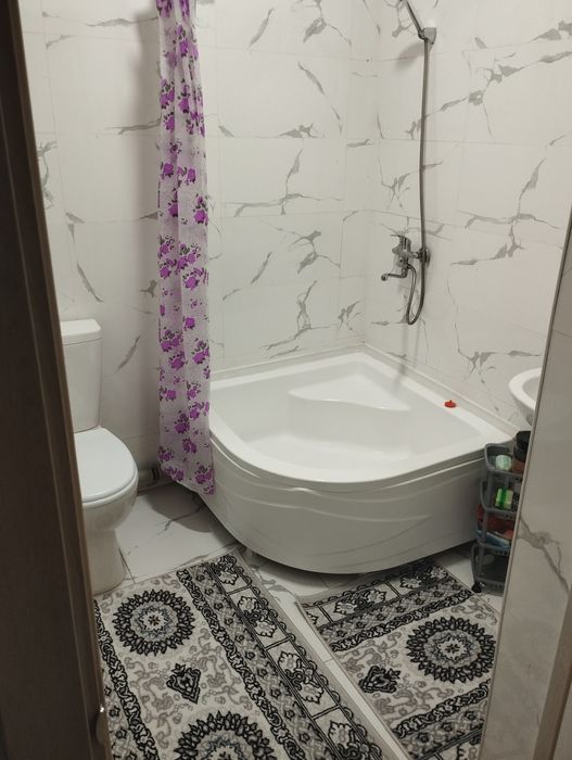 Srochna Kvartira sheriklika 3 ta qiz olamiz narxi  700 ming soʻm