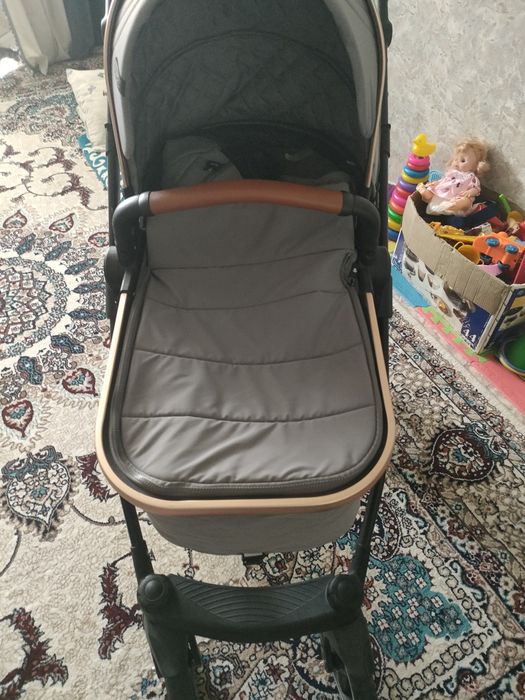 Продам детскую коляску