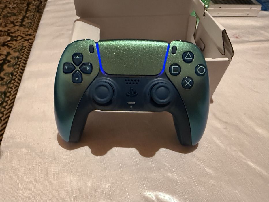 Продам геймпад от ps5 оригинал