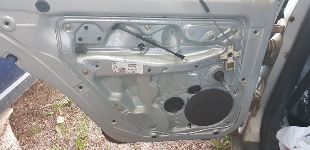 Macara Manuala Stanga Dreapta Spate Volkswagen Vw Golf4