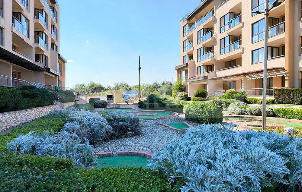 Двустаен апартамент до брега на морето в град Обзор