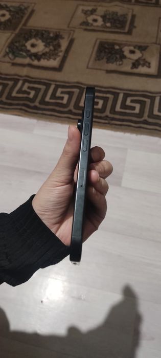 Продам Iphone 16 pro