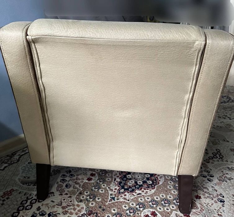 Продам 2 кресла от комплекта