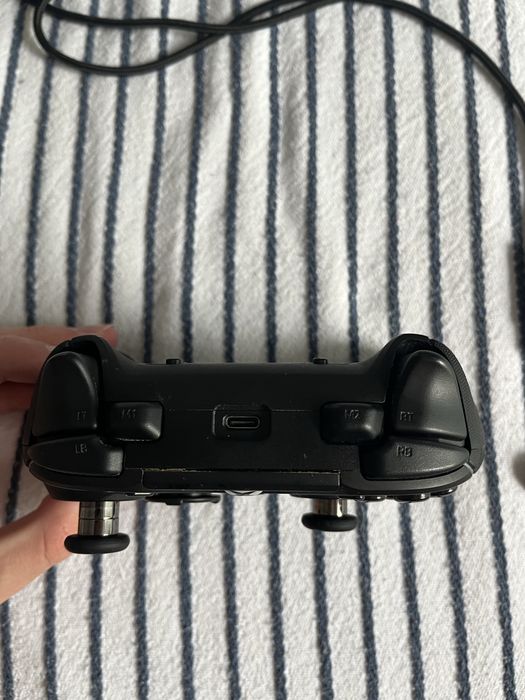 Джойстик Razer Wolverine V2 Chroma