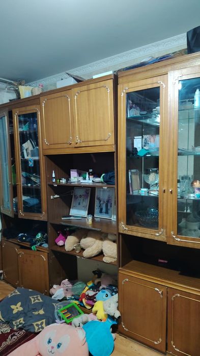 Отдам бесплатно стенку в микройонах