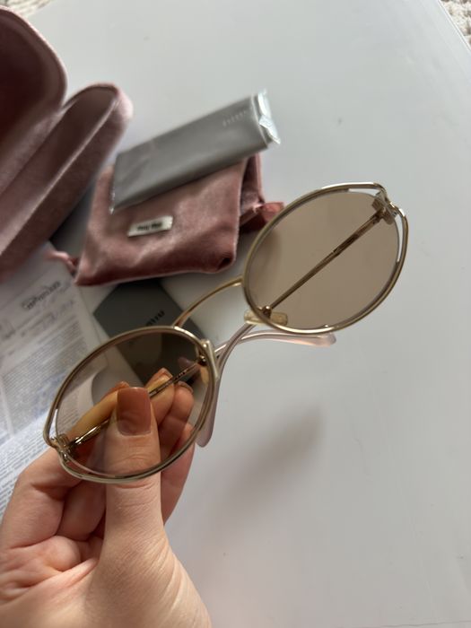 Слънчеви очила MIU MIU