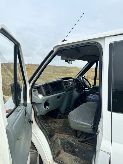 Vând sau schimb Ford tranzit basculabil