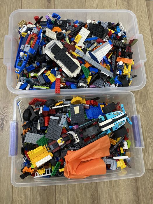 Lego finalizate piese placi de baza