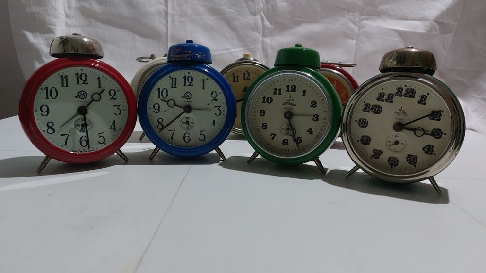 ceas de masă Victoria și Aradora