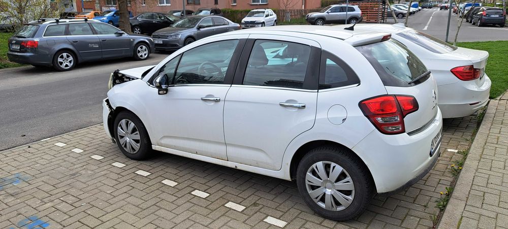 Vand Citroen C3 2012 avariat