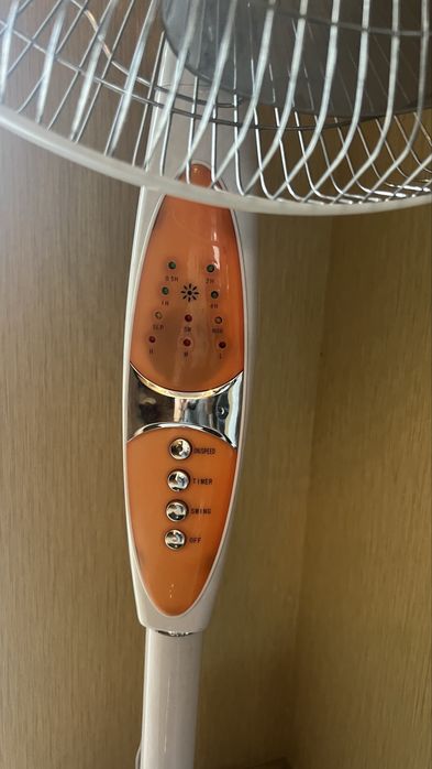 Продам Вентилятор напольный Elenberg