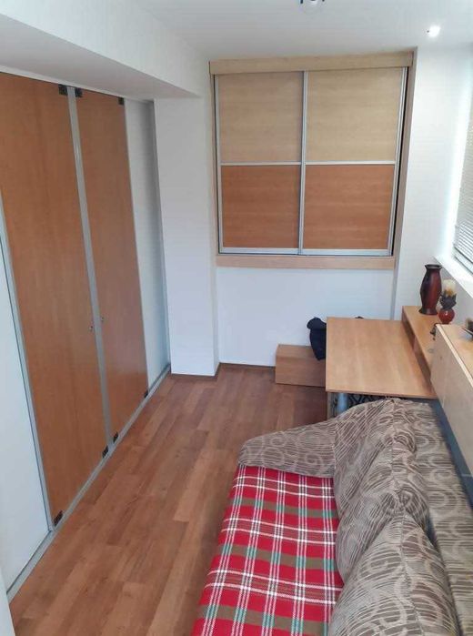 Дава се под наем Етаж от къща в Варна, Левски - 70 кв.м за 480 € - Снимка #3