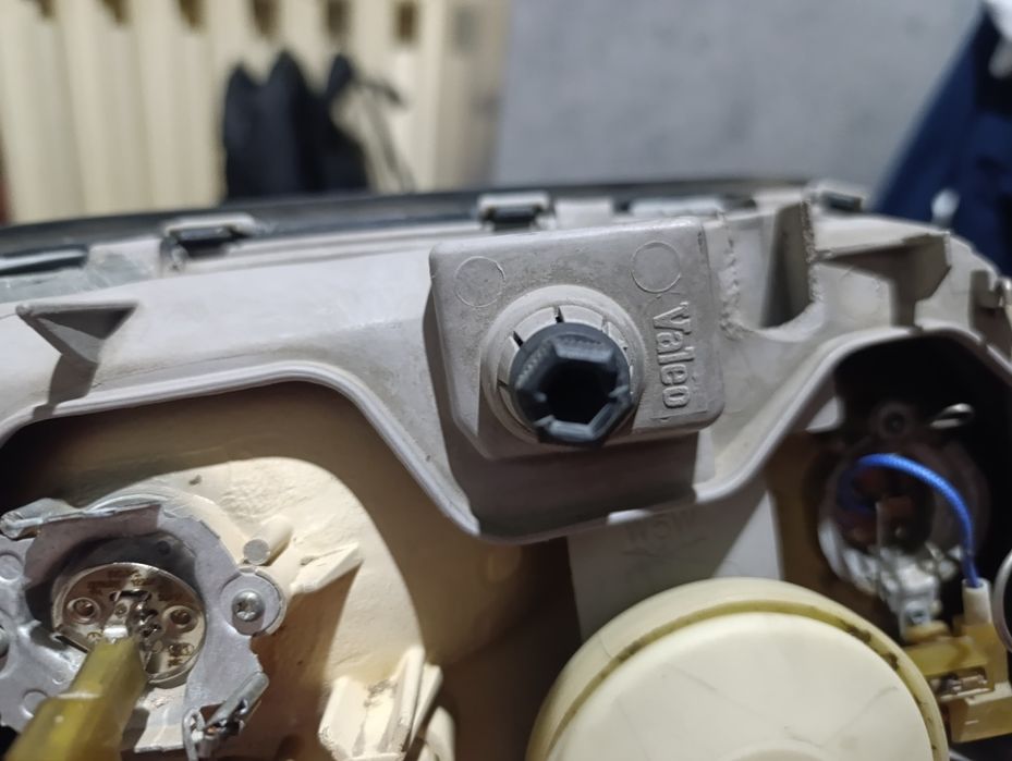 Фара на Мерседес 202 до рестайлинг