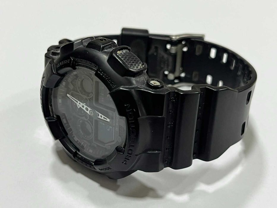 Мъжки часовник Casio G-Shock GA110