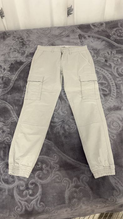 De vanzare pantaloni