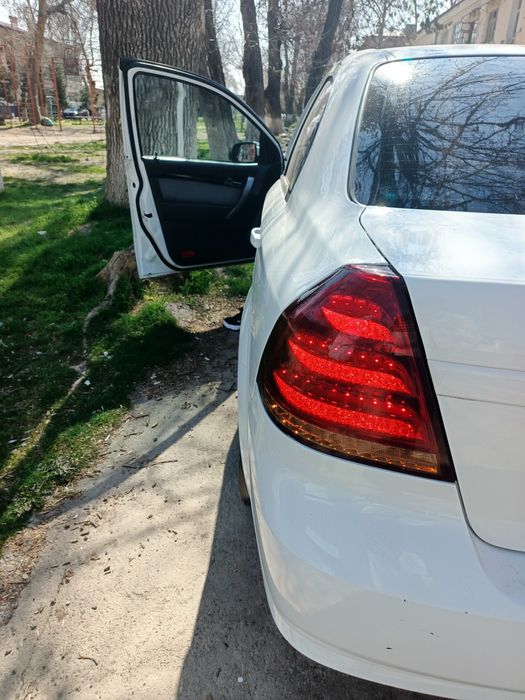 Задние фары Nexia 3