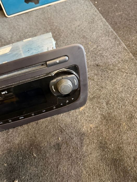 Радио Radio Cd Mp3 player Сеат Seat Ibiza 1.6tdi 6J1035153G