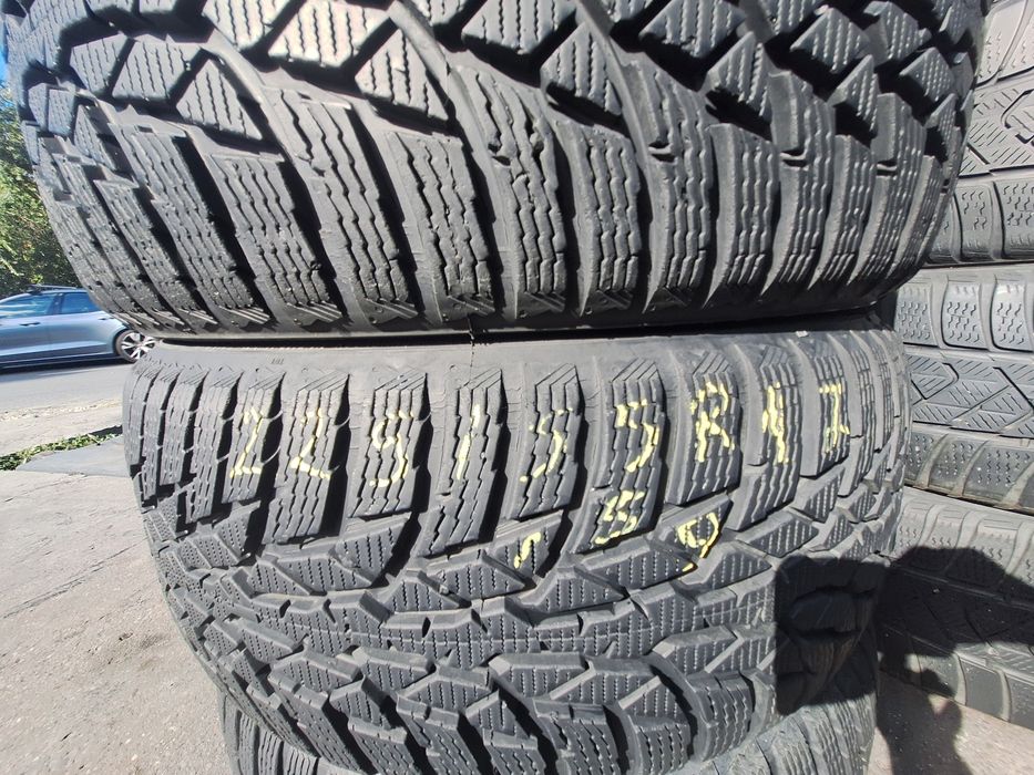 2 anvelope iarna 225/55r17 Nokian Montaj Gratuit