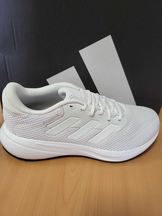 Маратонки  Адидас