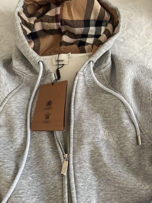 Горница Burberry