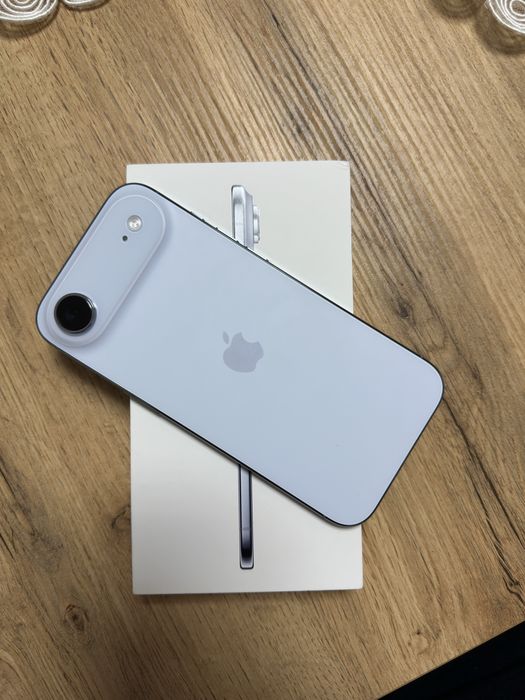 Продавам İPhone AİR 256Gb