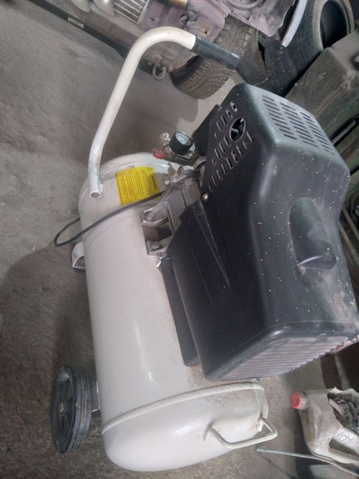 Компрессор на 50 литров