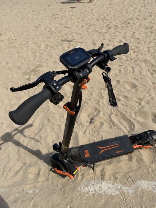 Продавам електрическа тротинетка KuKirin G2 Pro