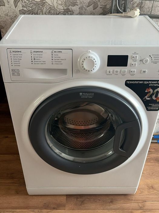 Стиральная машина Hotpoint-Ariston