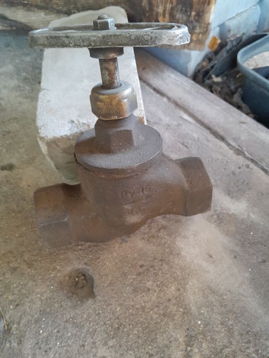 Продам вентиля новые