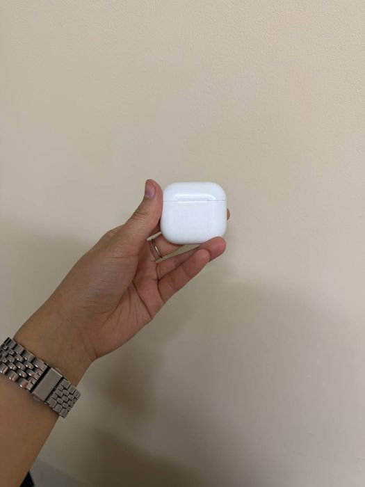 Наушники Airpods 4