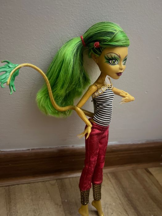 кукла монстр хай г1