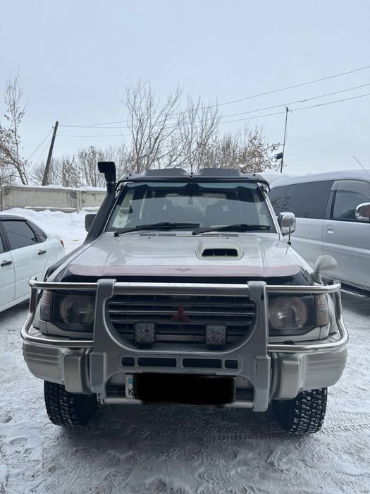 Митцубиси Паджеро 2