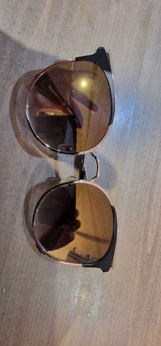 Продавам дамски слънчеви очила Sensaya