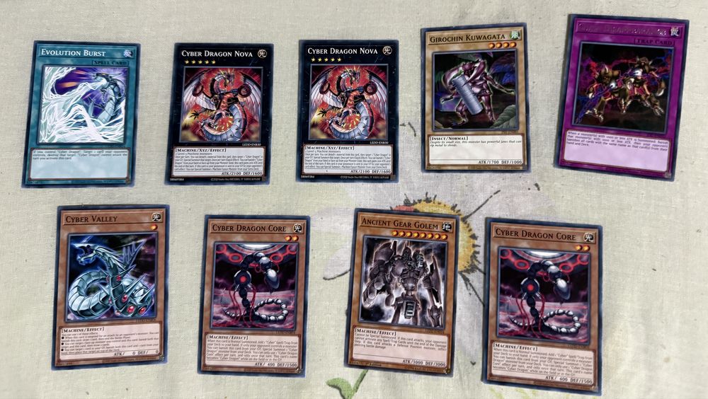 Yu-Gi-Oh  / Single Cards