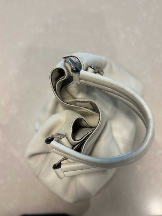 Дамска бежова чанта Musette от естествена кожа