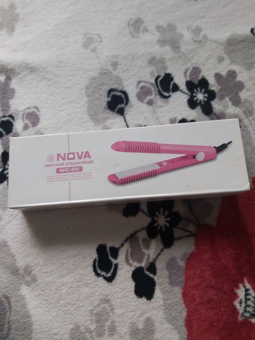 Vând mini placa de par