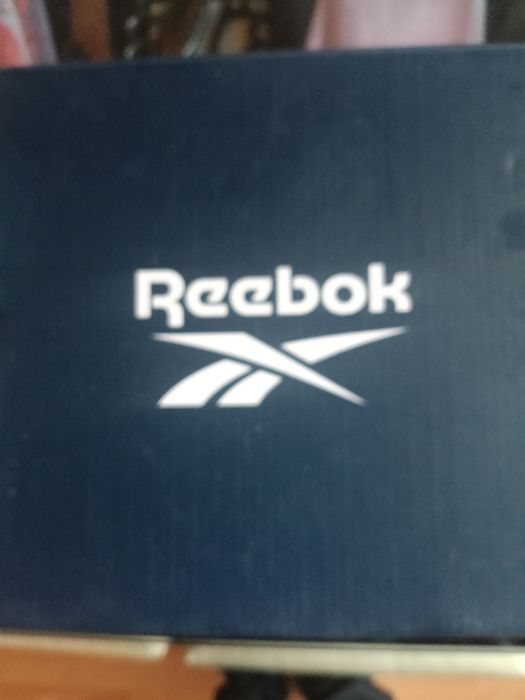 Продавам детски маратонки