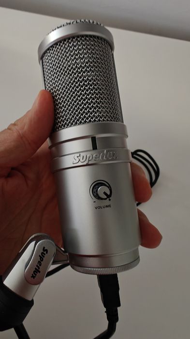 Microfon Studio USB cu Stativ de Masa Inclus Superlux E205U