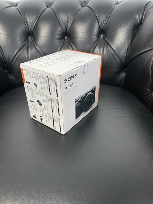 Camera Sony a6100 / E PZ 15-50mm / F3.5-5.6 / OSS II / 4D Focus