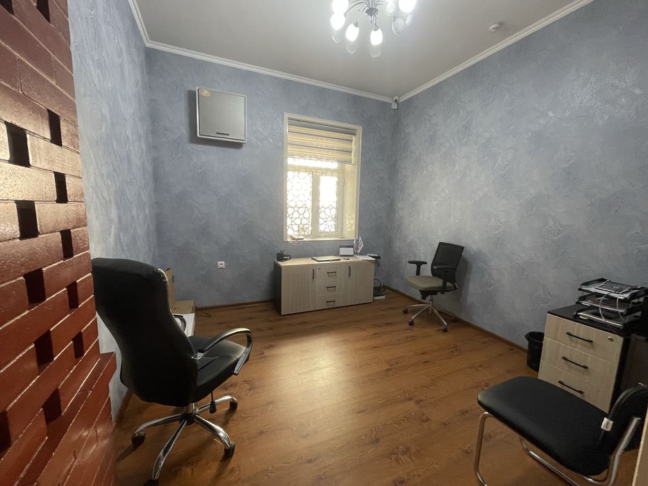 Сдаем евроофис вдоль дороги парковки 3 комнаты