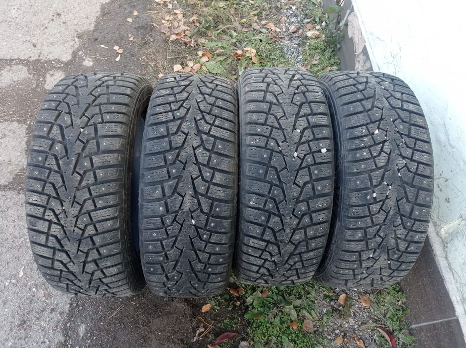 Продам резину. .