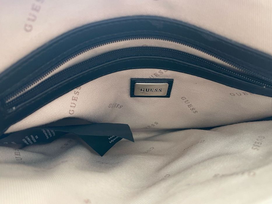 Сумка Guess Sherol Charm оригинал