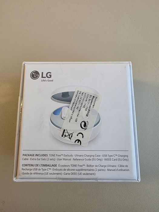 True wireless earbuds LG Tone free FP8W