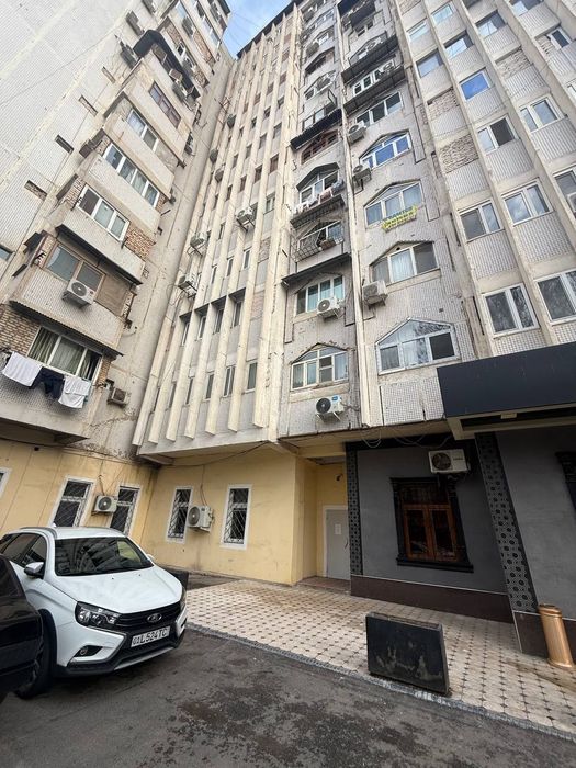 Космонавт 5 метр 86000 $ без торга