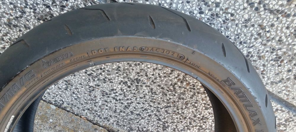 Гума Bridcestone 180/55ZR/17 M/S