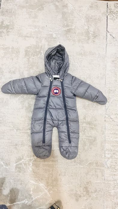 Продам демисезонный комбинезон