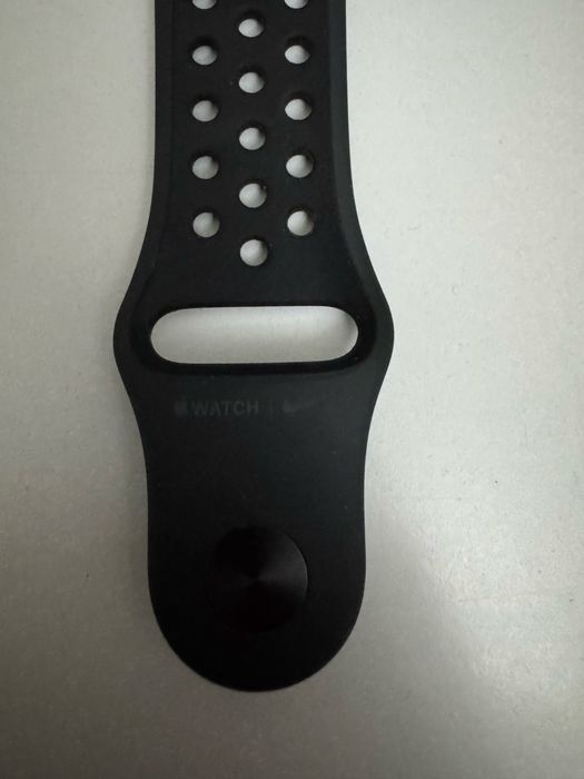 Каишка Nike apple watch