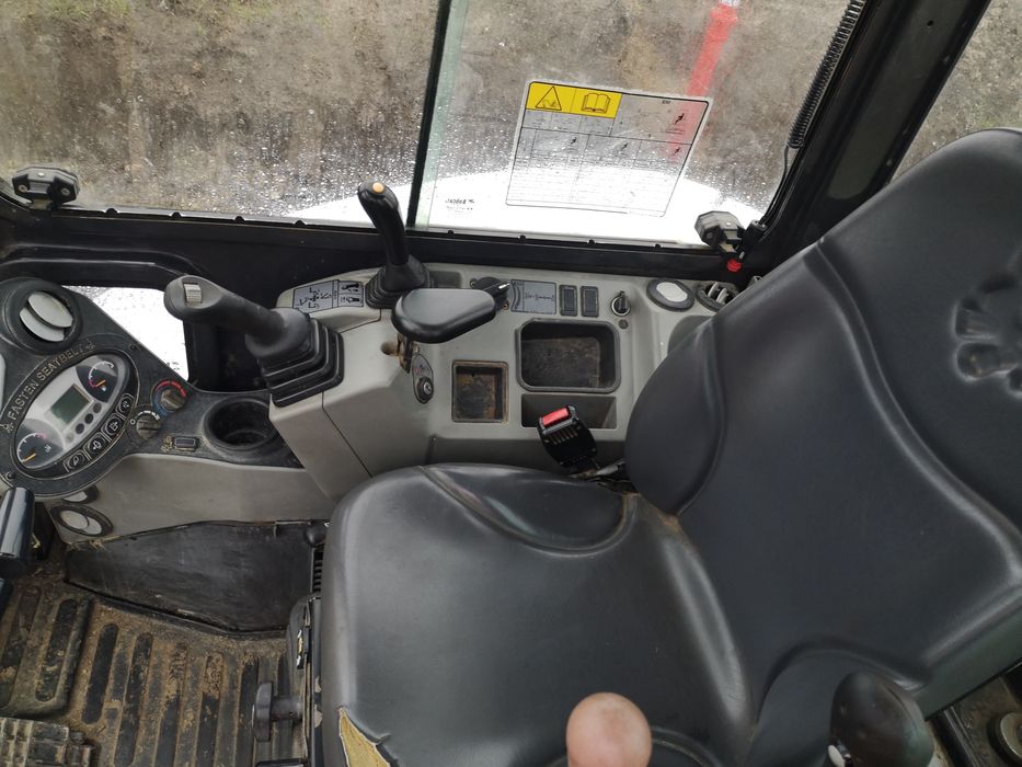 Excavator miniexcavator Bobcat E50