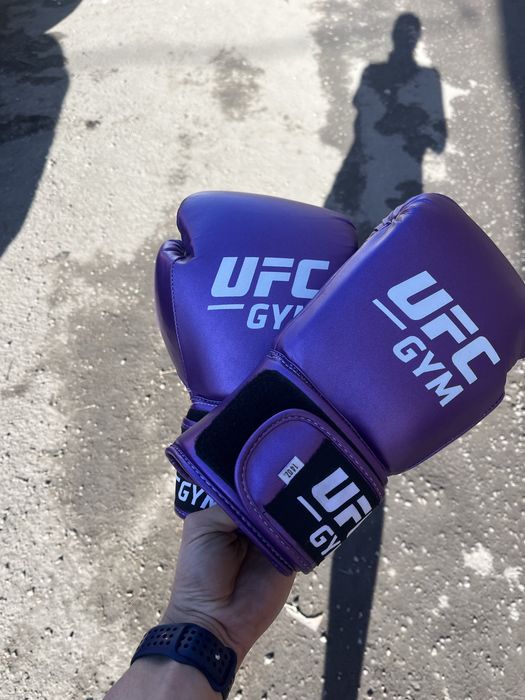 Перчатки доя бокса новые