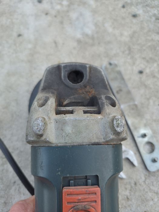 Малък  ъглошлайф Black & Decker